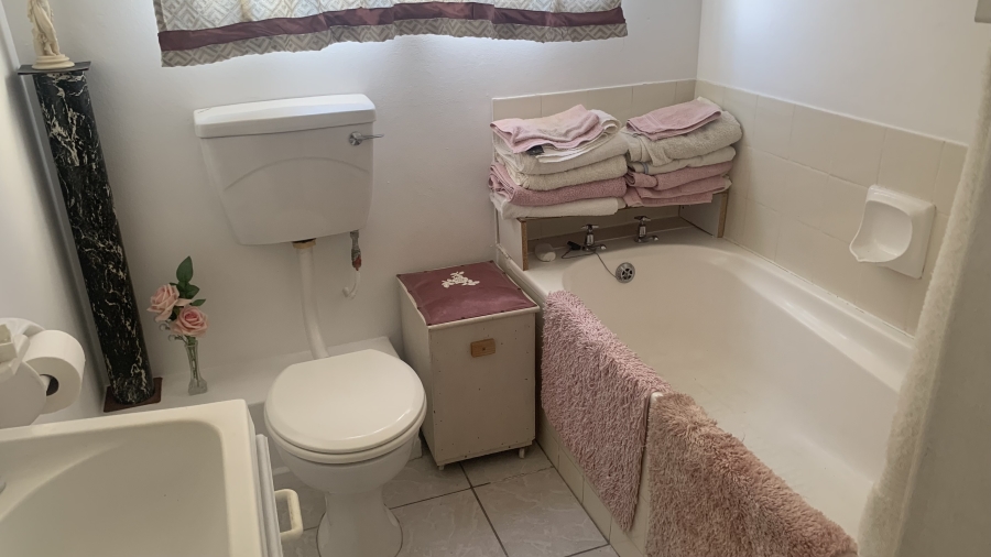 2 Bedroom Property for Sale in Greenways Golf Estate Western Cape